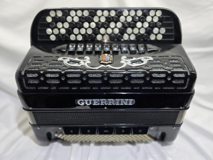 Guerrini Knopfakkordeon (B - Griff) accordion (B - System)